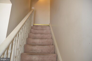 303 Commerce St unit C, Occoquan, VA 22125 - photo 4