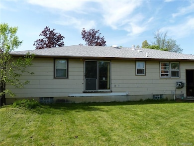 852 Remington Dr, North Tonawanda, NY 14120 - photo 3