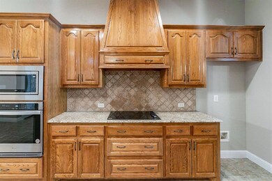 101 Preston Oaks Ct, Azle, TX 76020 - photo 5