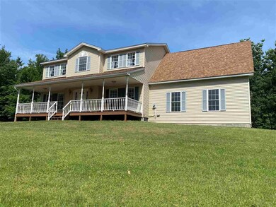 3193 Oakland Station Rd, Saint Albans, VT 05478 - photo 2