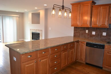 5652 W 63rd St unit 3W, Chicago, IL 60638 - photo 2