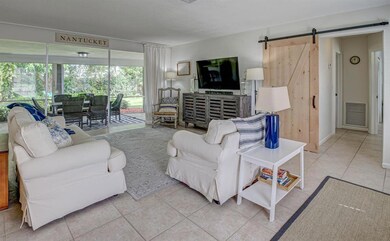 MLS LIVIN ROOM