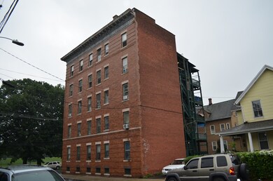 861 Main St, Holyoke, MA 01040 - photo 3