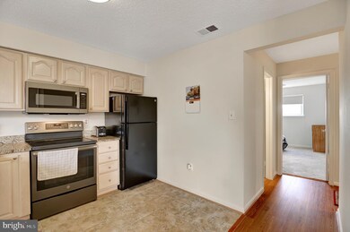 14109 William St unit B, Laurel, MD 20707 - photo 6