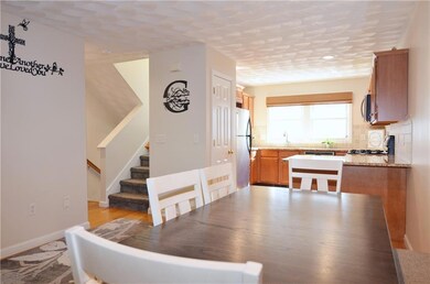 881 Greenwich Ave unit D17, Warwick, RI 02886 - photo 7