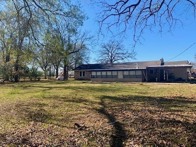 216 Hawks Roost Rd, Garvin, OK 74736 - photo 3