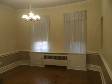 First floor Den that could be easily a first floor