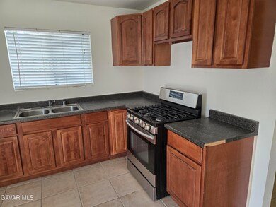 44036 Cedar Ave, Lancaster, CA 93534 - photo 2