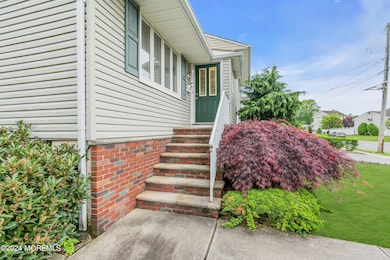 23 Miliken Rd, Colonia, NJ 07067 - photo 2