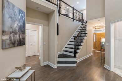 2118 Trowbridge Ct, Glenview, IL 60026 - photo 3