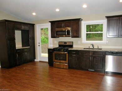 Double pantry and lots of natural light in the kit