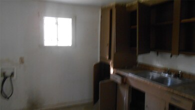 4603 Leffingwell St, Houston, TX 77026 - photo 6