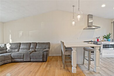 38 Lakeview Dr, Narragansett, RI 02882 - photo 6