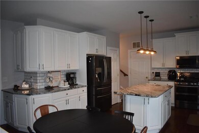 5851 Monocacy Dr, Bethlehem, PA 18017 - photo 5