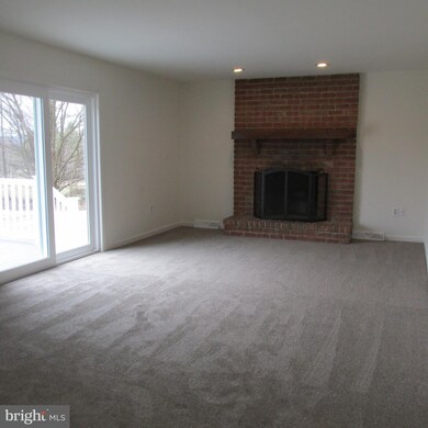 116 Goldfinch Ln, Honey Brook, PA 19344 - photo 7