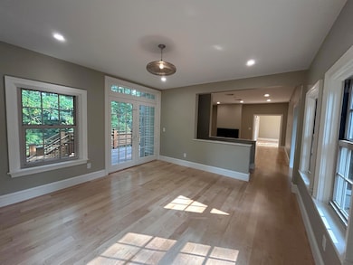 Dining Area (not staged)