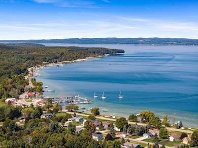 974 N Advance Rd, Boyne City, MI 49712 - photo 2