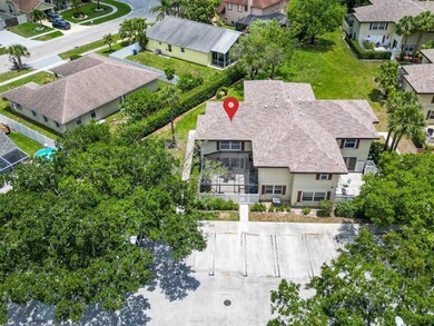 10 Amherst Ct unit D, Royal Palm Beach, FL 33411 - photo 2