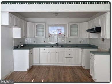 10 Bancroft Ln, Willingboro, NJ 08046 - photo 5