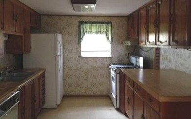 796 NW Long St, Lake City, FL 32055 - photo 2