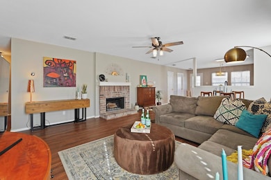 8201 Winding Stream Dr, Denton, TX 76210 - photo 7