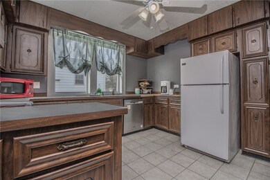 1404 Marshall Ave, Mattoon, IL 61938 - photo 6