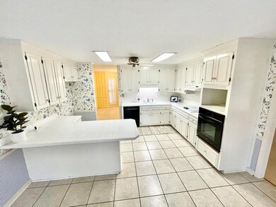 Open Kitchen