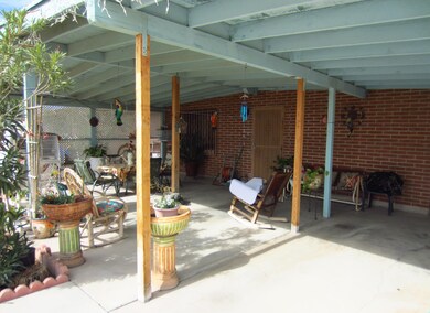 1111 E 26thSt 005