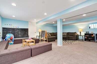 1674 Ash St, Des Plaines, IL 60018 - photo 5