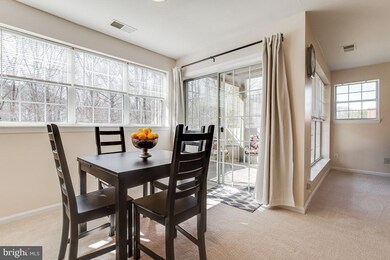 9278 Cardinal Forest Ln unit A, Lorton, VA 22079 - photo 6