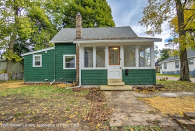 406 Pleasant St, Lansing, MI 48906 - photo 2