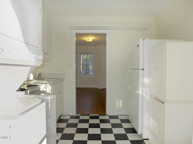 906 Dawes St unit A, Chapel Hill, NC 27516 - photo 6