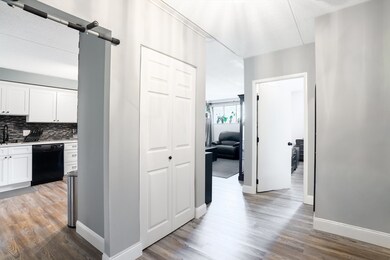 80 N Warren St unit 3, Woburn, MA 01801 - photo 4