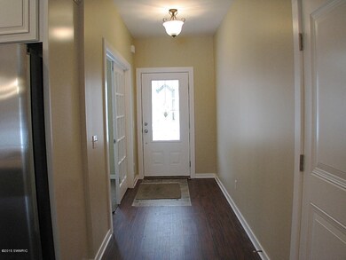 02-2419-Foyer-01