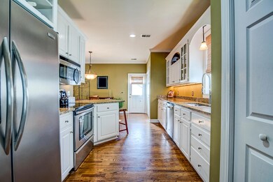 2532 Rivertowne-6