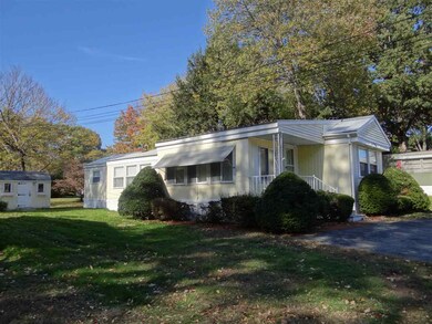 33 Oak Hill Dr unit 33, Hampstead, NH 03841 - photo 2