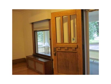 Living Room. Beautiful front door