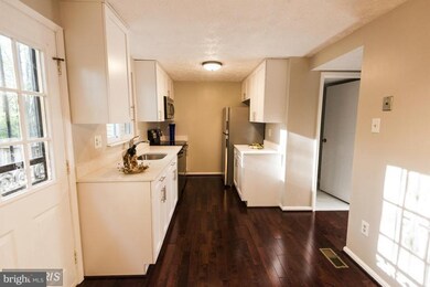 37 Dufief Ct, North Potomac, MD 20878 - photo 6