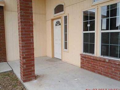 601 Villa Victoria Dr, El Paso, TX 79928 - photo 2