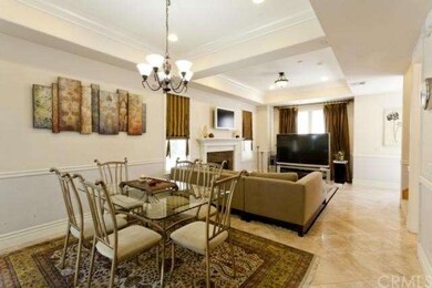 Dining/Living rm