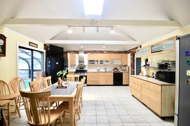 139 Rutland St, Carlisle, MA 01741 - photo 3