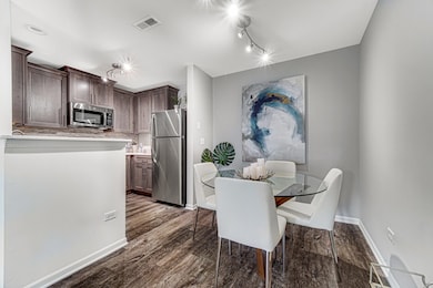 110 Gershwin Ct unit 110, Wheaton, IL 60189 - photo 6