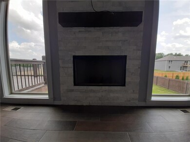 20163 W 220th Terrace, Spring Hill, KS 66083 - photo 5