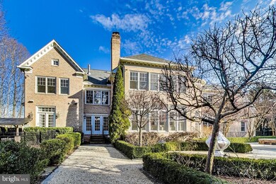 8893 Windy Ridge Way, McLean, VA 22102 - photo 2