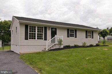 317 Walton St, Strasburg, VA 22657 - photo 3