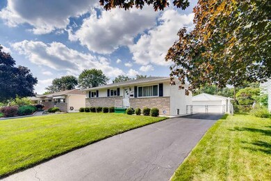 1438 Evaline Dr Columbus OH-small-003-00