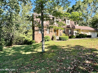 1230 Stonewall Jackson Dr, Dandridge, TN 37725 - photo 5