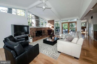 7526 Elba Rd, Alexandria, VA 22306 - photo 4