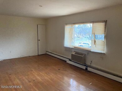 25 Laurel Place B