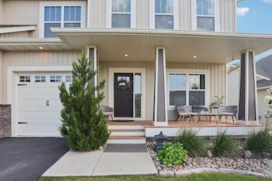 5-web-or-mls-200th St W-S3008-005.jpg